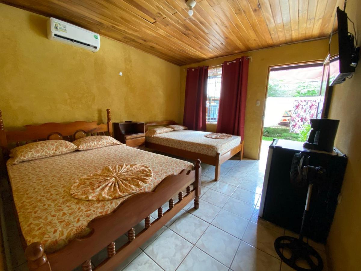 Cabinas Las Palmas Del Sol La Fortuna Exterior photo