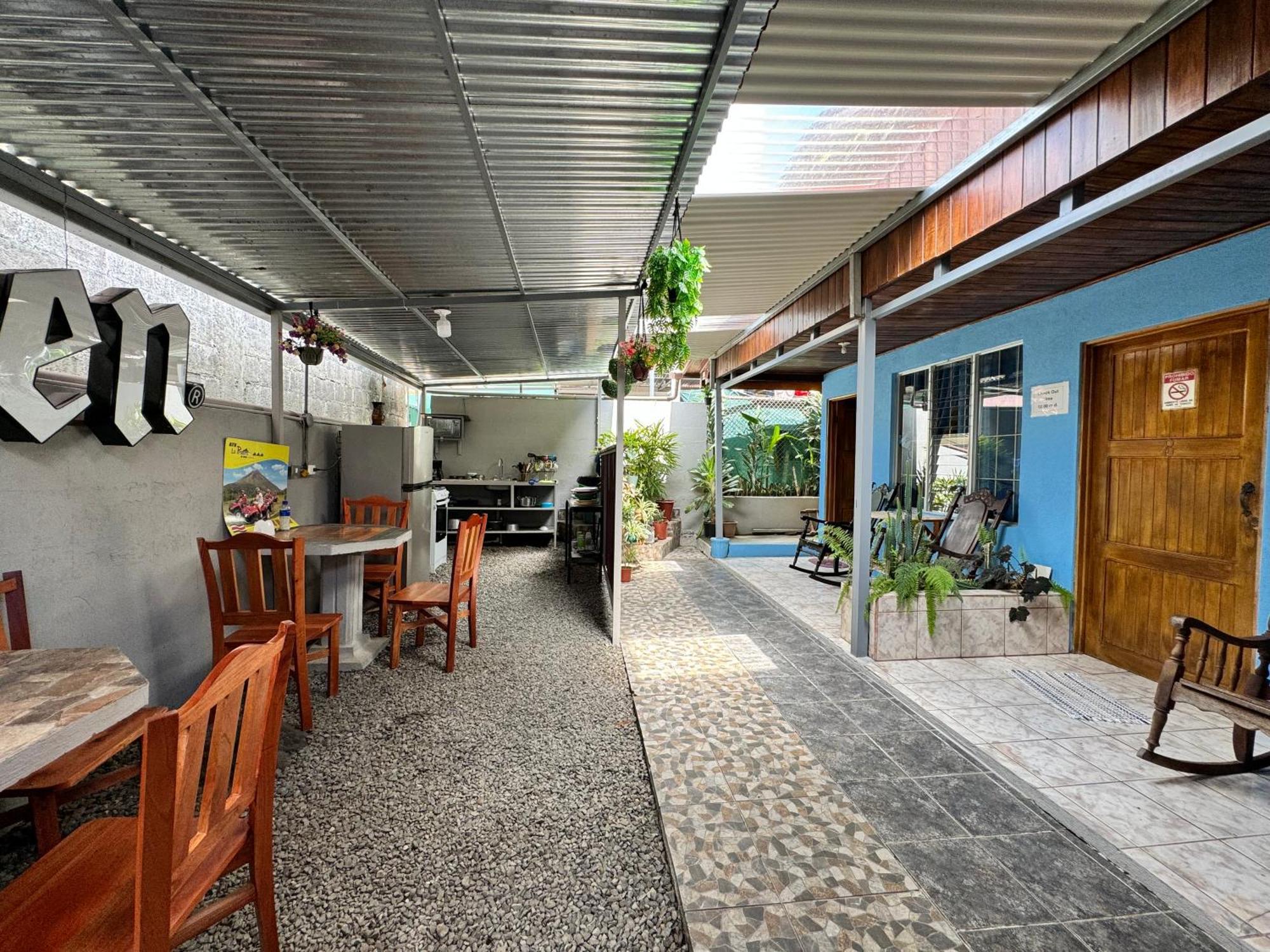 Cabinas Las Palmas Del Sol La Fortuna Exterior photo