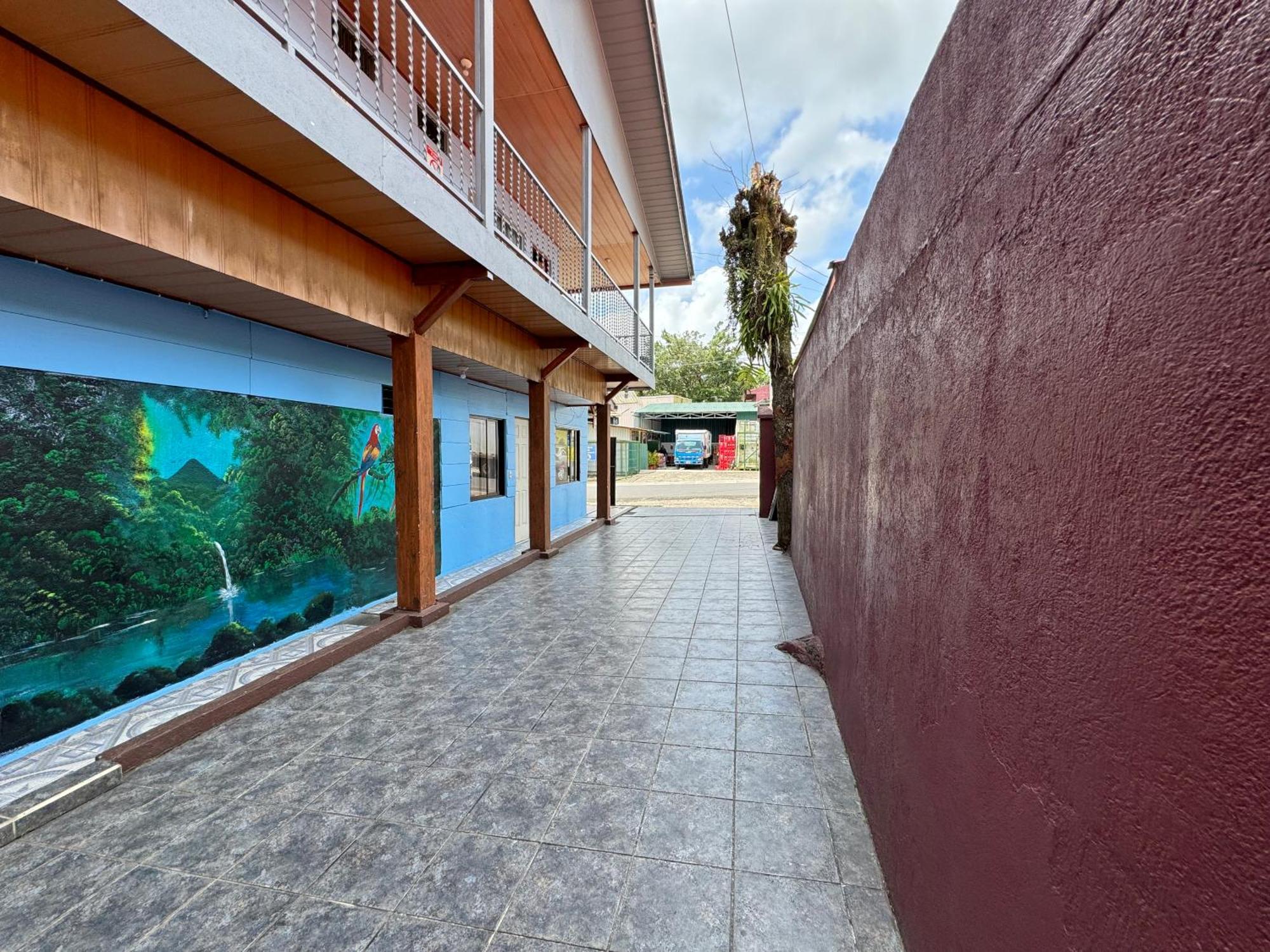 Cabinas Las Palmas Del Sol La Fortuna Exterior photo